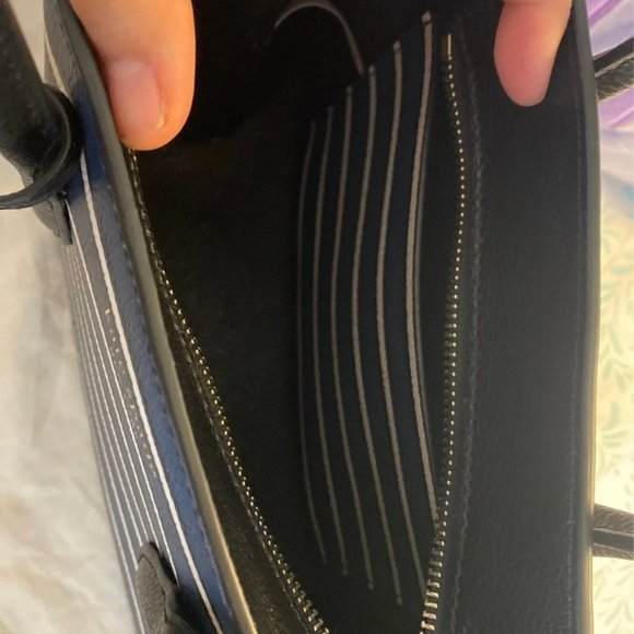 Kate Spade Stripped Navy Purse/Crossover - Picture 9 of 10